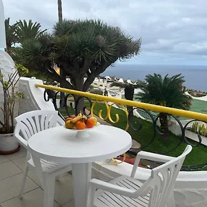 https://studio-sea-front-view-pool.in-canary-islands.com